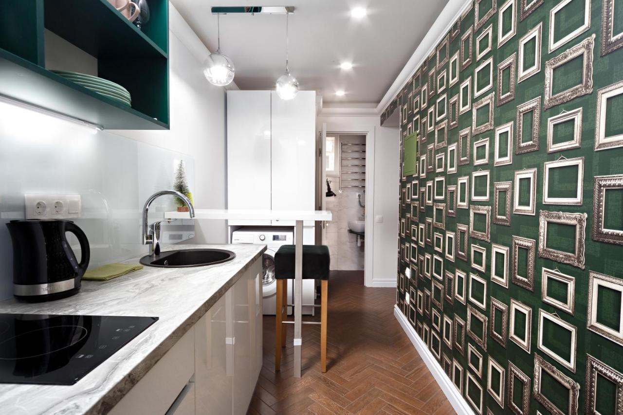 Green Apartment Lviv Ngoại thất bức ảnh
