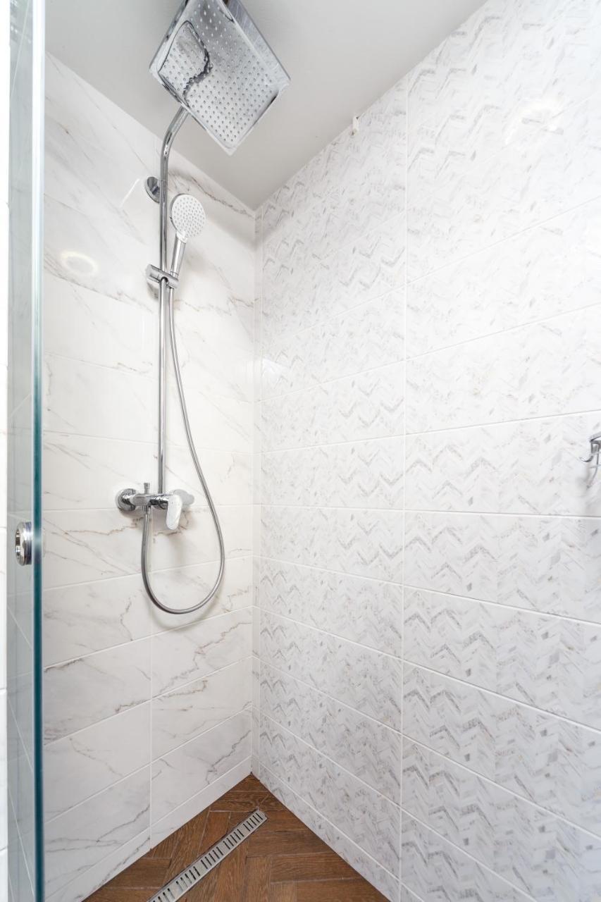 Green Apartment Lviv Ngoại thất bức ảnh